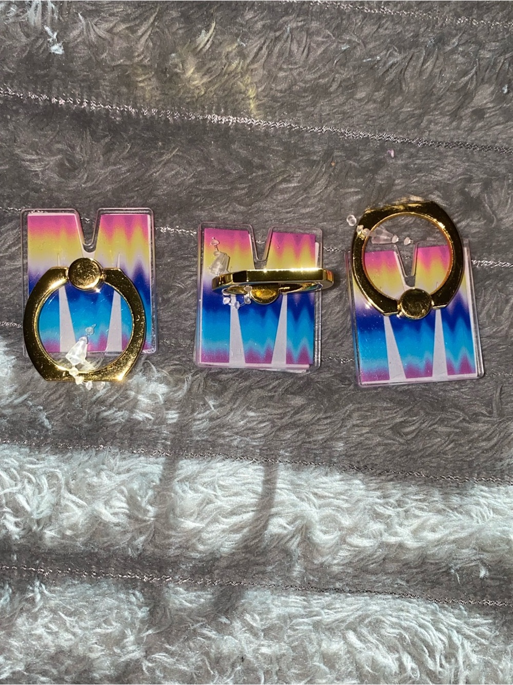 1-Popsocket Multicolor Acrylic Letter (M) - Picture 2 of 5